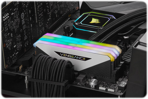 CMN32GX4M2Z3600C18W-Gallery-VENGEANCE-RGB-RT-WHITE-127b207f1472428ee3.jpg